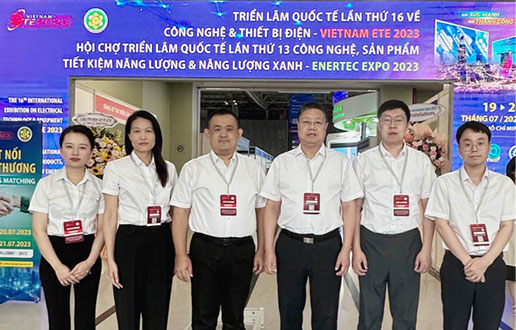 海阔天高 ，，，，，，，“颐越”千里